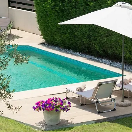 Olea Shared Pool I, Sani KASSANDRA